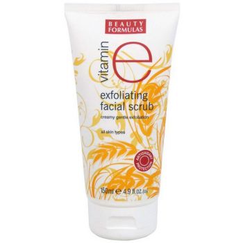Esfoliante facial com vitamina E