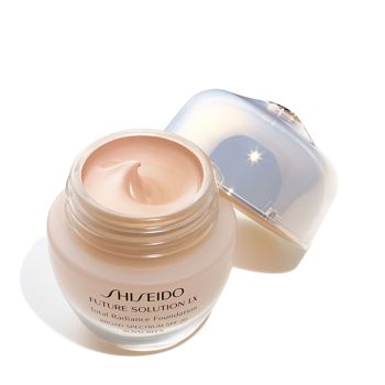 Base de Maquilhagem Future Solution LX Total Radiance Foundation