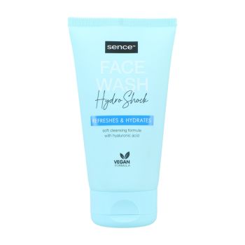 Lavagem facial com proteínas da seda
